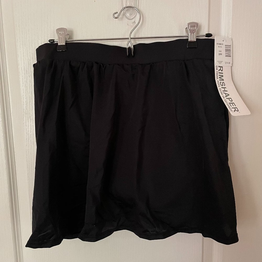 Black skirted swim pant, 18W
